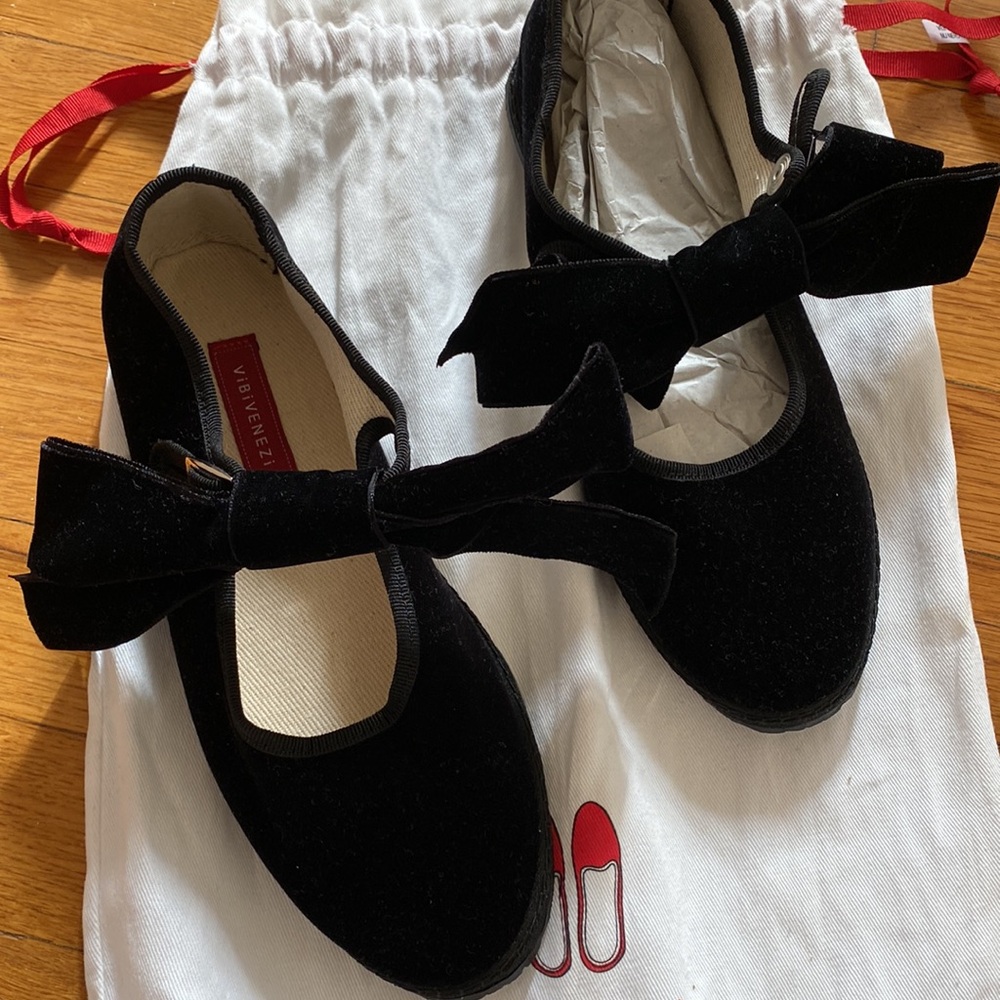 [RARE]Vibi venezia black velvet bow ballerina Women’s EU size 37
